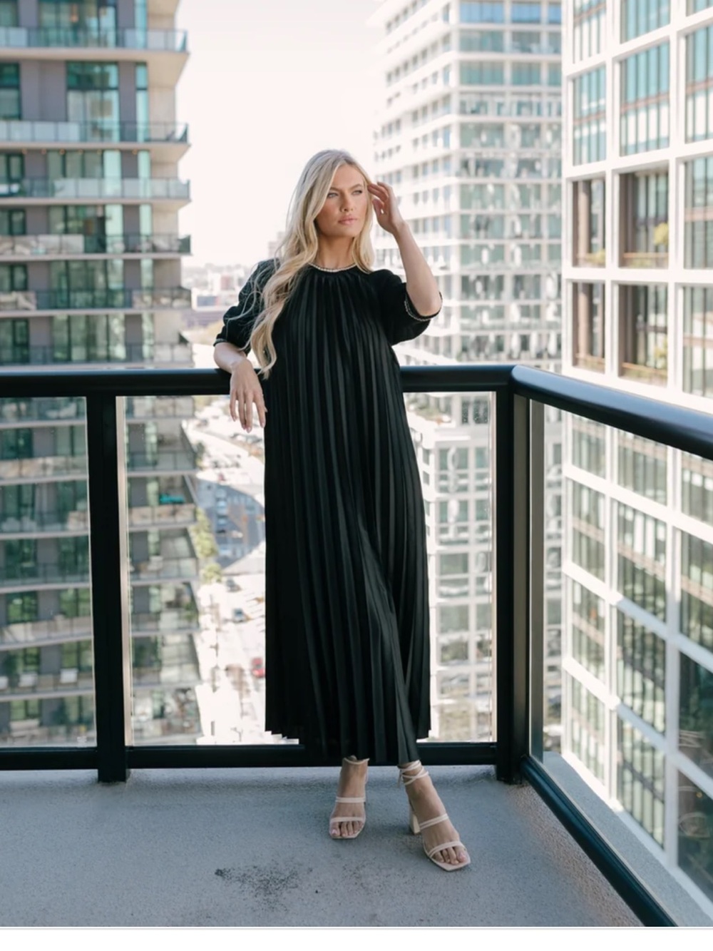 Aleeza Paris Women's Black Maxi Dress with Pleats **Dress could possibly fit 2x* - Picture 3 of 4